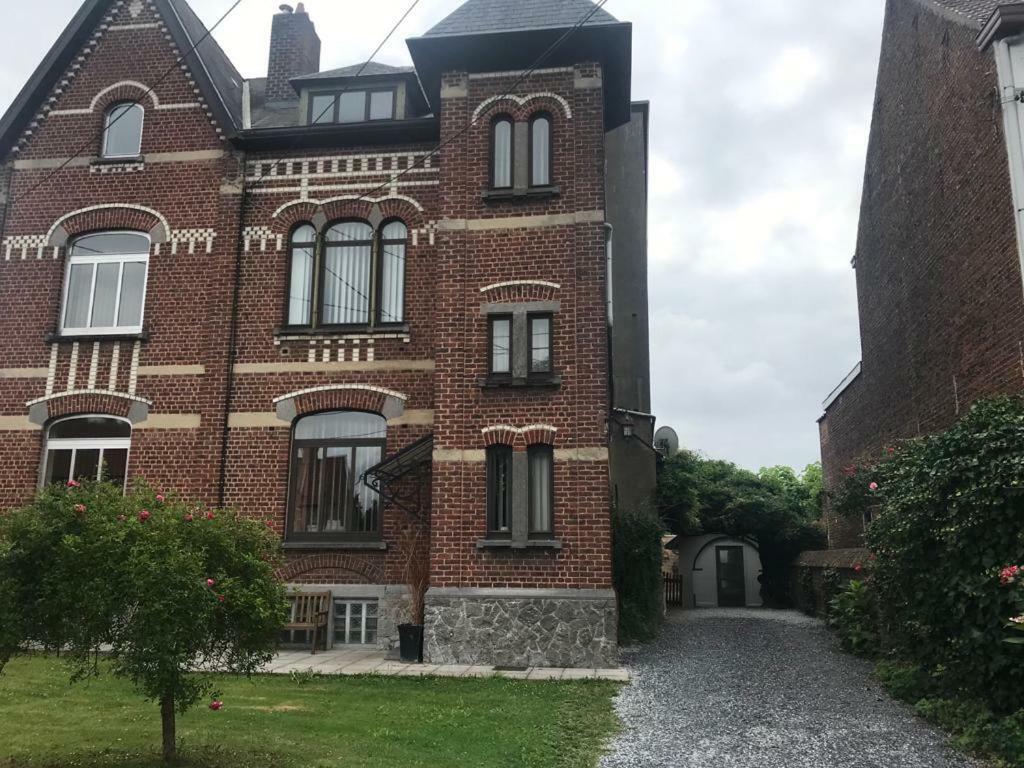 Le Buis Villa Genval Eksteriør bilde
